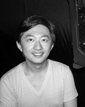 Lecky-Lao-VR-Corner-600×350 B&W crop